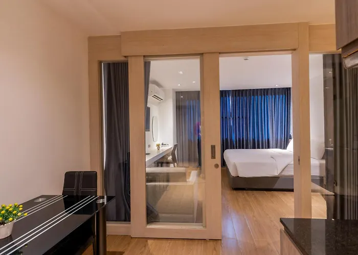 Sukhothai Ruam Ruedi Bangkok