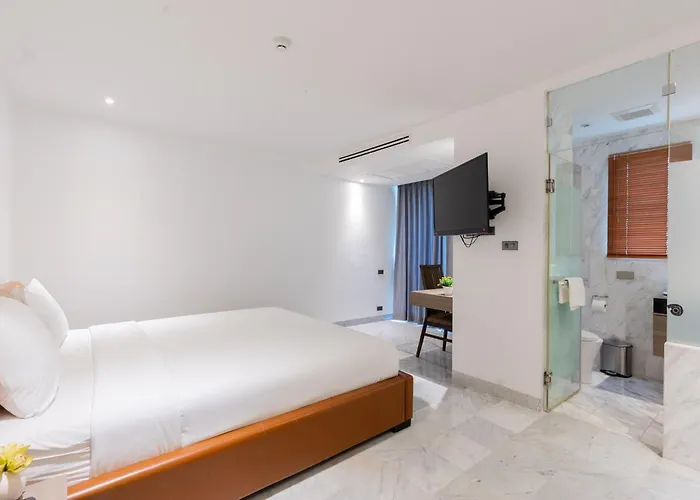 Sukhothai Ruam Ruedi 3*